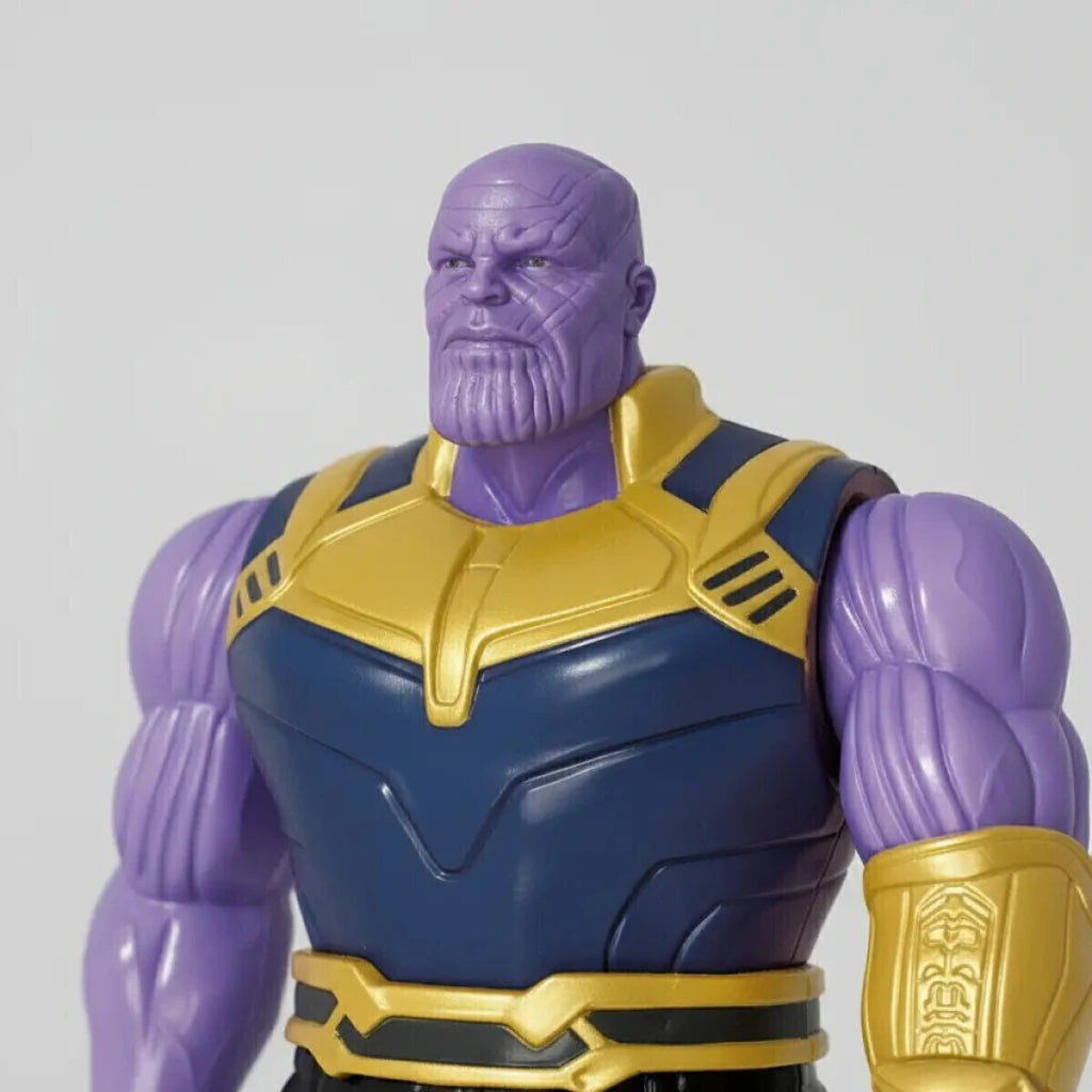 Muñeco Articulado Thanos Marvel Avengers Luz y Sonido 24 cm